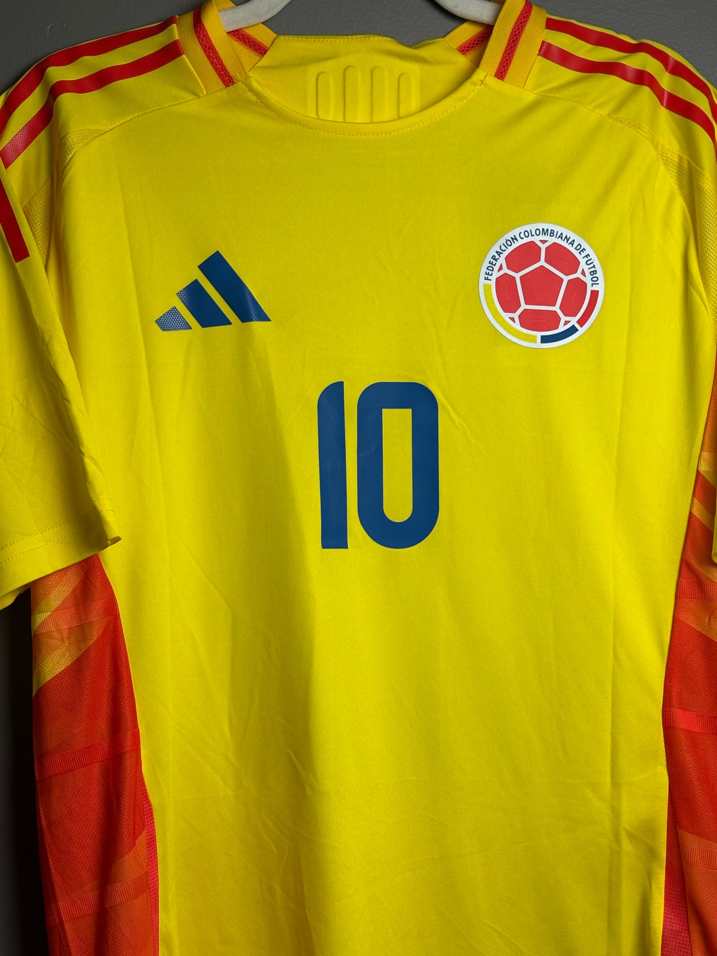 Colombia 2023/24 - 10 James
