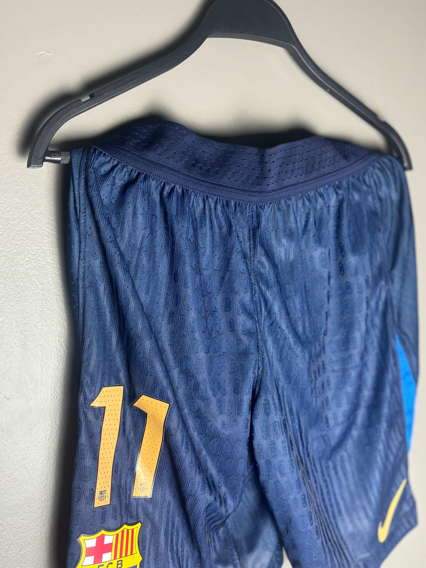 FC Barcelona โ24 Short - 11 Raphinha