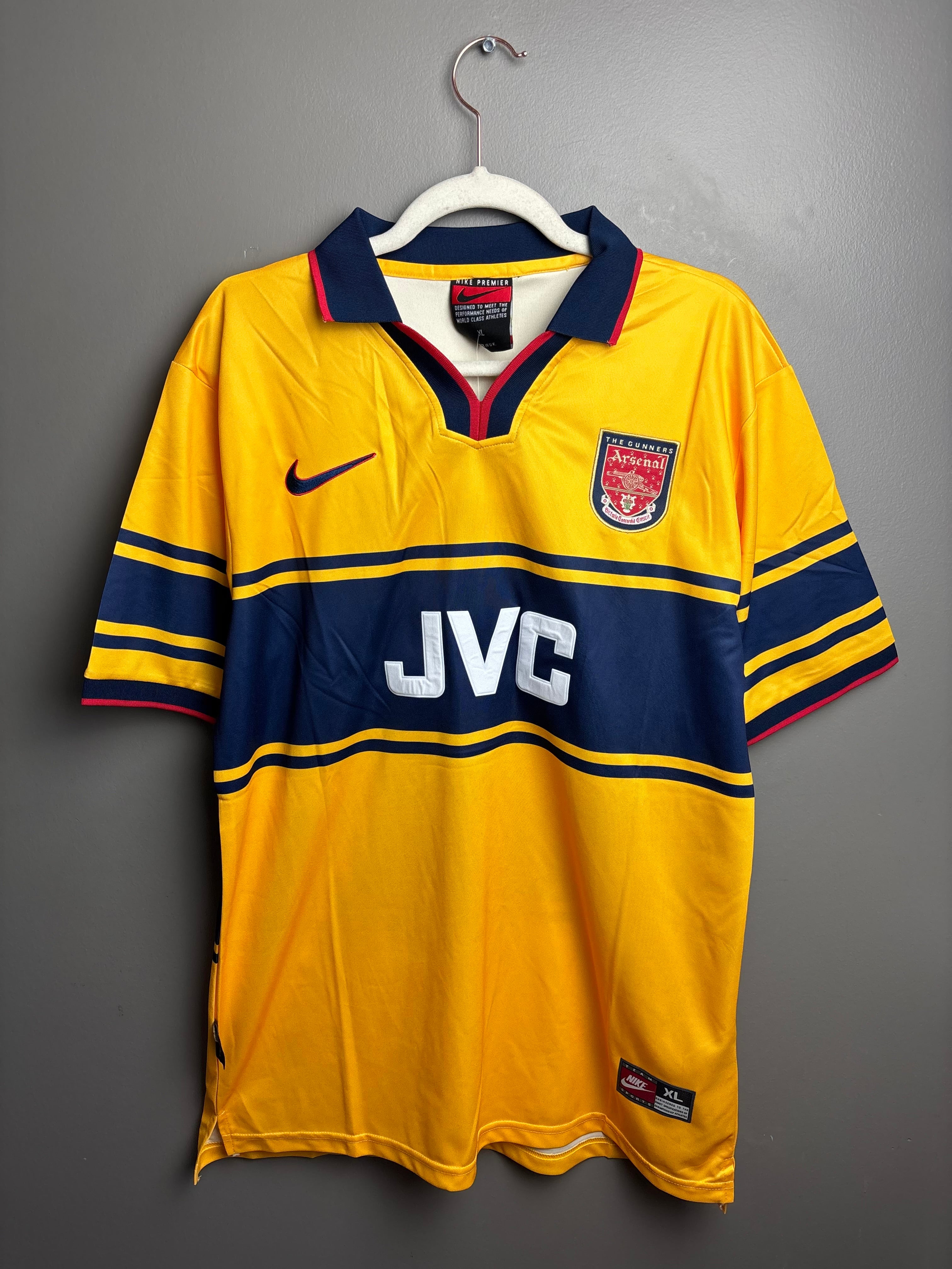 Arsenal FC 1997/98 - 10 Bergkamp – Field Legends Jerseys