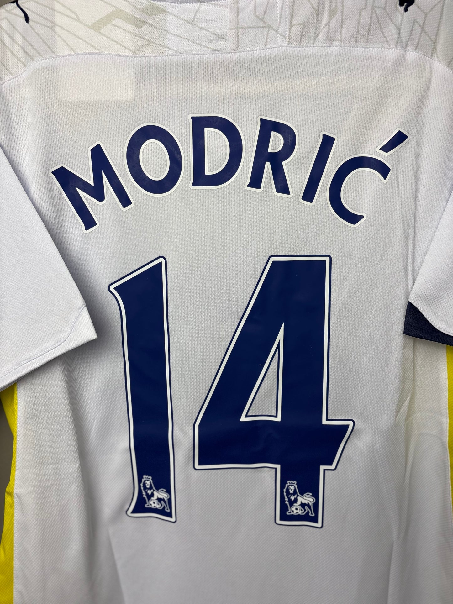 Tottenham FC 2009/10 - 14 Modrić