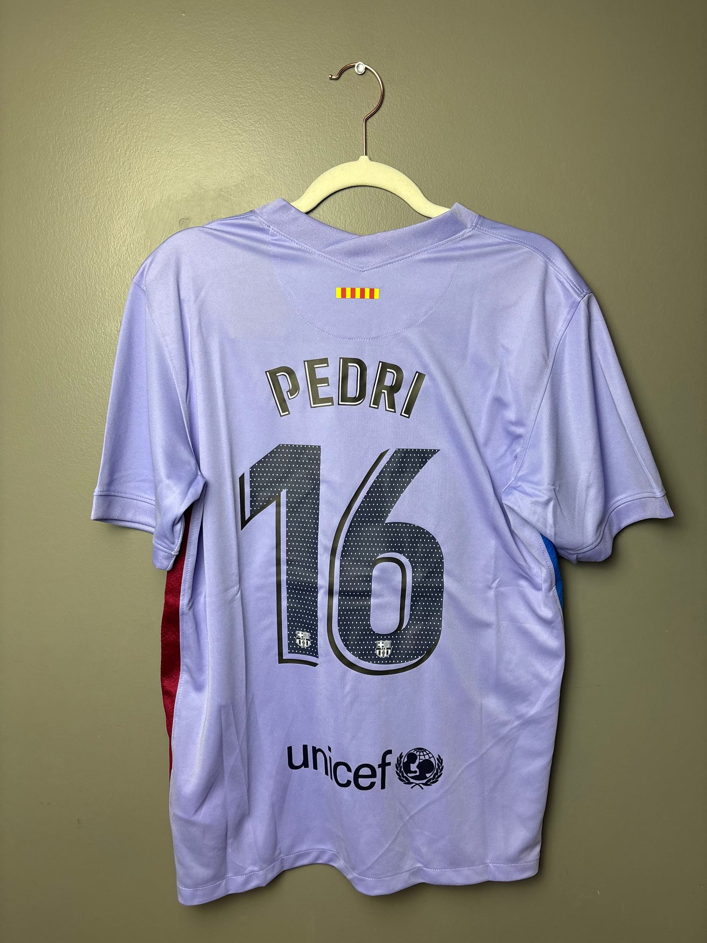 FC Barcelona 2021/22 - 16 Pedri