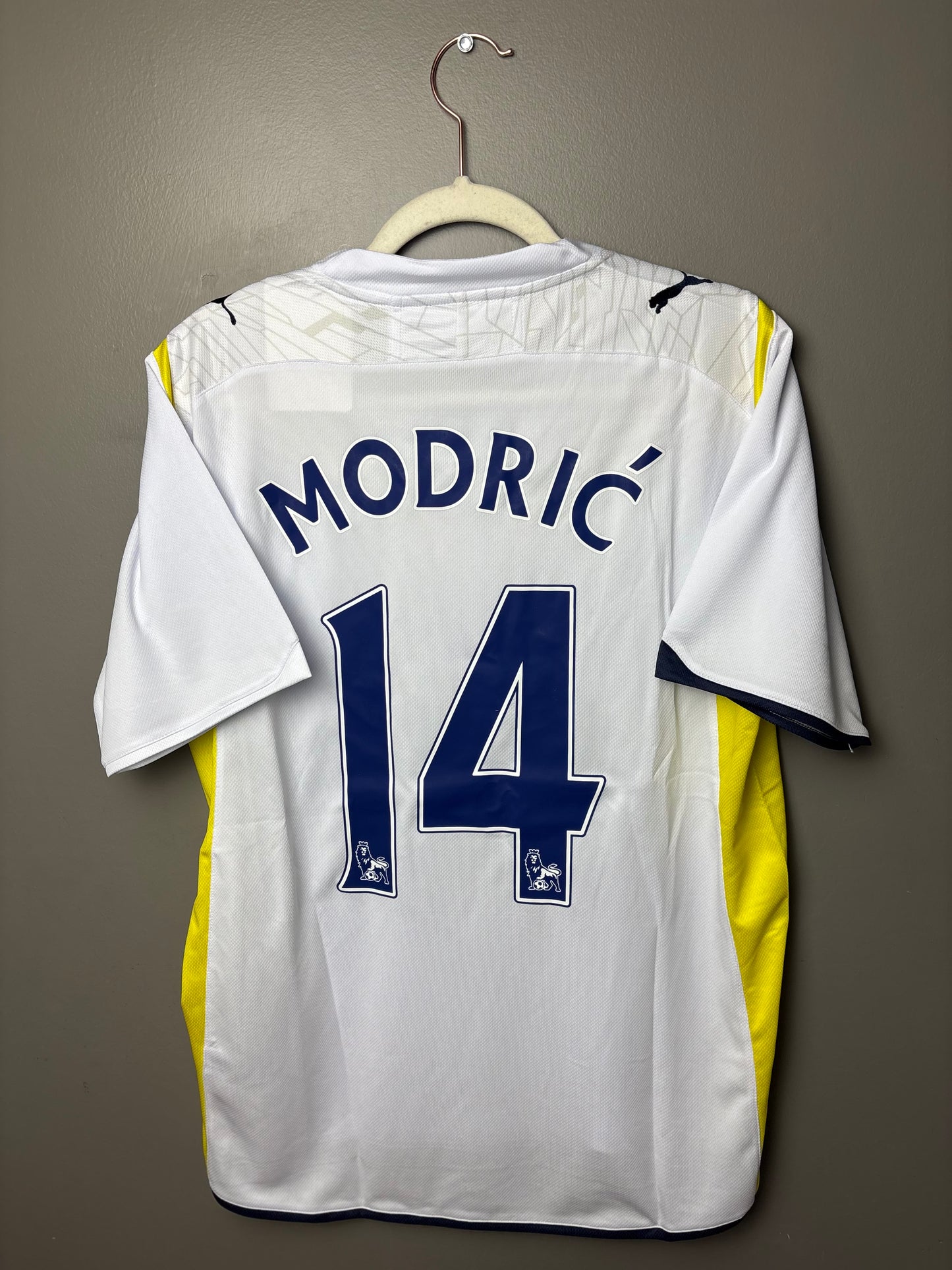 Tottenham FC 2009/10 - 14 Modrić