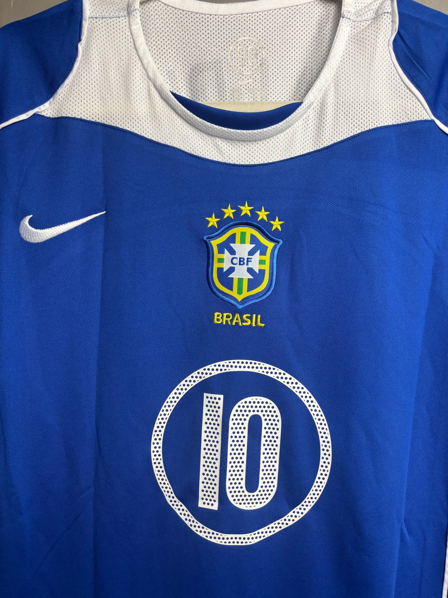 Brazil 2004 - 10 Ronaldinho