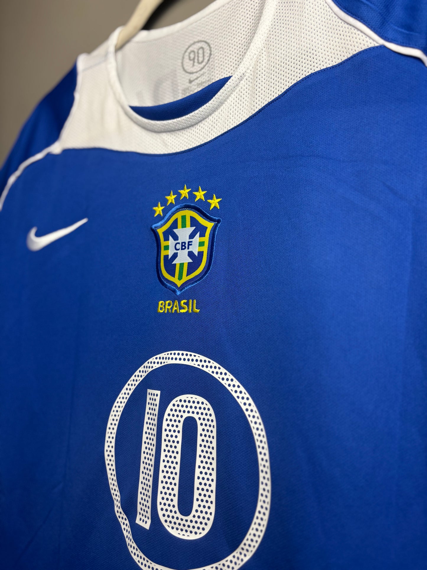 Brazil 2004 - 10 Ronaldinho