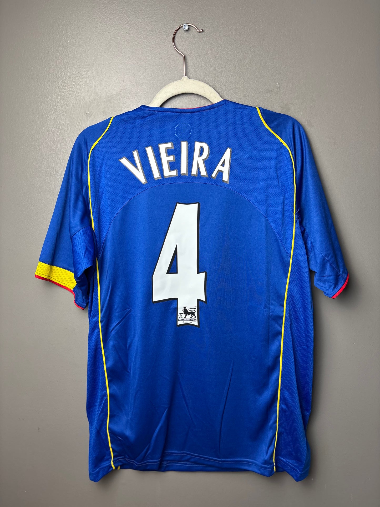 Arsenal FC 2004/05 - 4 Vieira