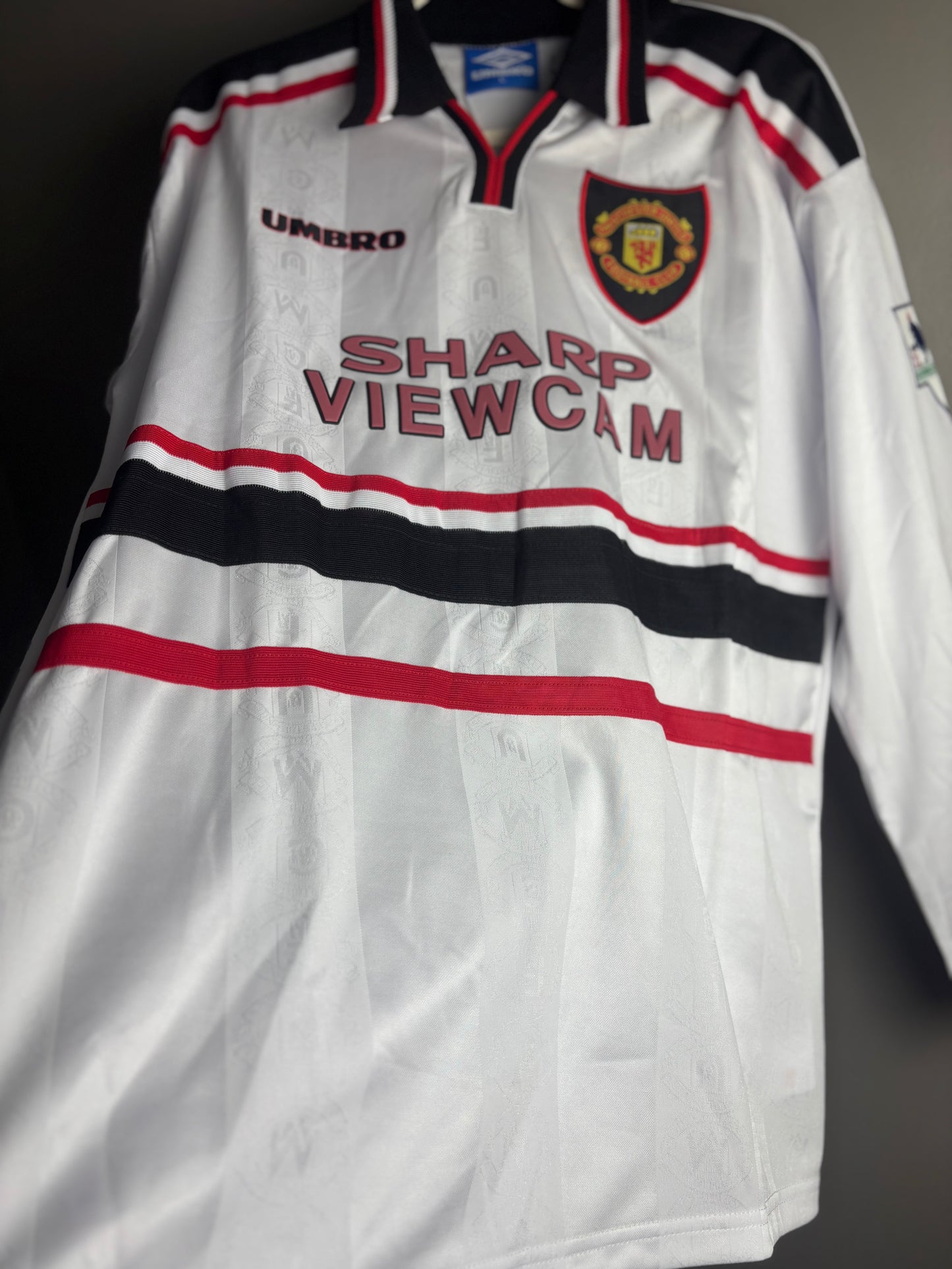 Manchester United ‘97/98 - 7 Beckham - Long Sleeve